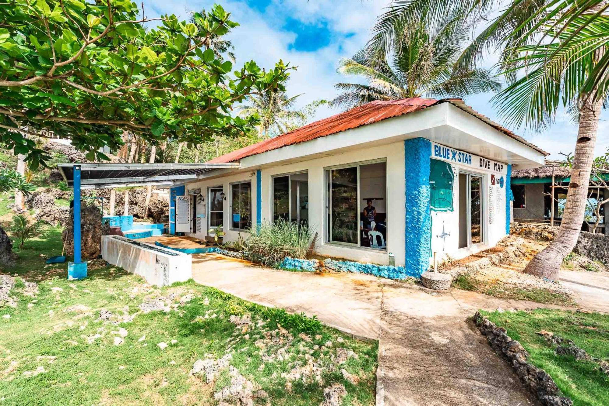 Blue Star Dive And Resort Anda  Exterior foto